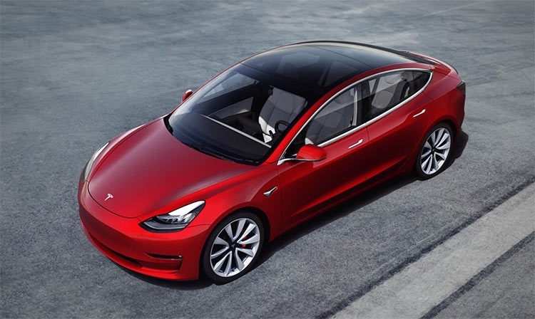 Илон Маск: к концу 2019 года автопилот Tesla превзойдёт умения водителя